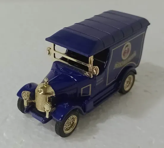 Oxford Die Cast - Bull Nose Morris Van (ODC)