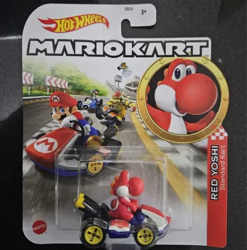 Hot Wheels Mario Kart - Red Yoshi Standard Kart - Miniatura 1/64