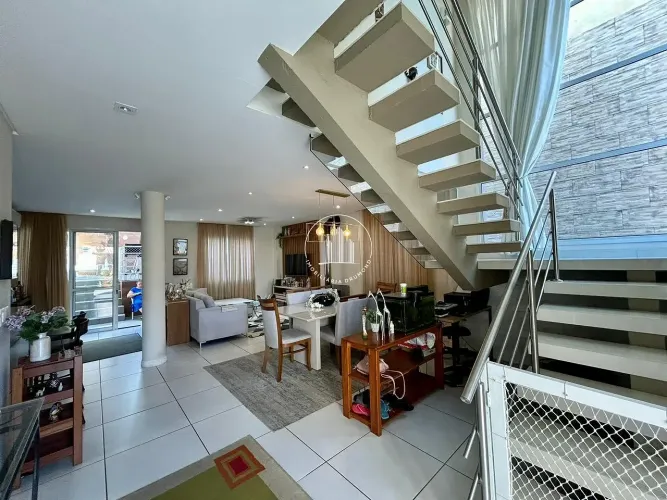 Casa 4 Quartos com 1 Suíte - Bom Abrigo