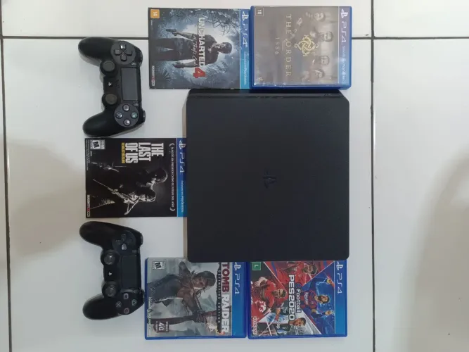 PS4 Slim