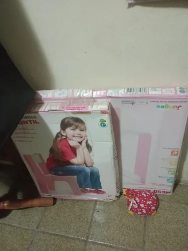 Mesa e Cadeira Infantil 