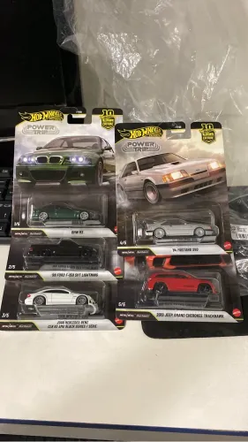 Hot wheels premium power tri set