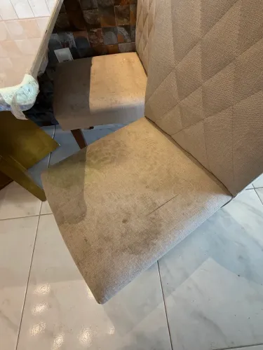 Mesa com 4 cadeiras