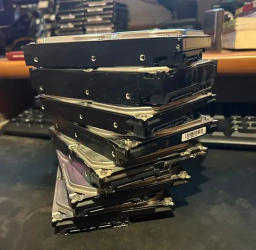 Lote 7 HD 3,5" | TOTAL de 8TB | Servidor/Empresa SATA Testados e Funcionando