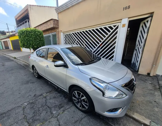 Nissan Versa SL 1.6 16V Flexstart 4P Aut. 2019