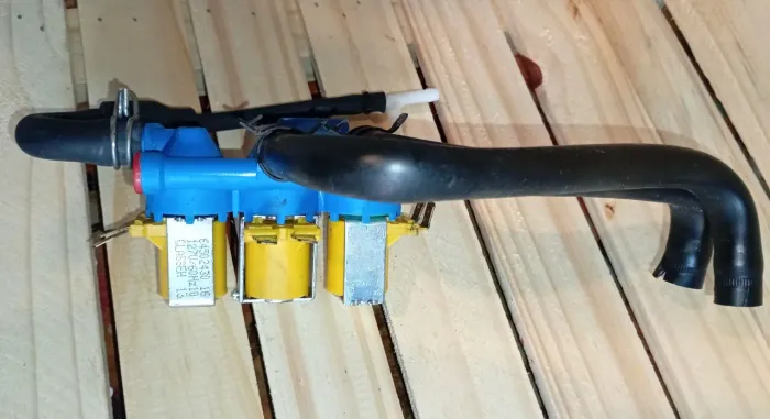 Válvula tripla de entrada de água Electrolux 15 kg 127v