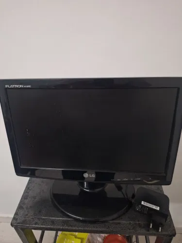 Monitor LG 15,6 polegadas (Widescreen)