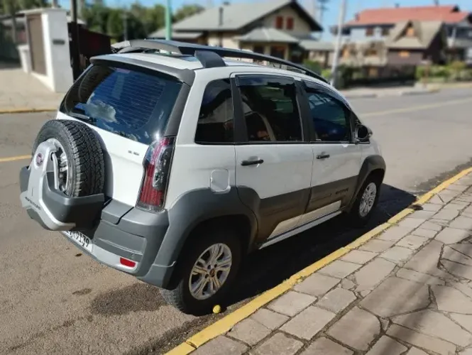 Fiat Idea Advent./ Adv.locker 1.8 MPI Flex 5P 2015