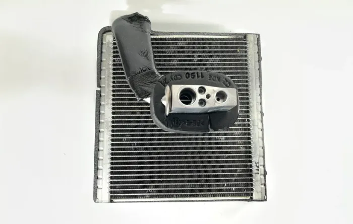 Radiador De Aquecimento Volkswagen Passat B8 2016 A 2020