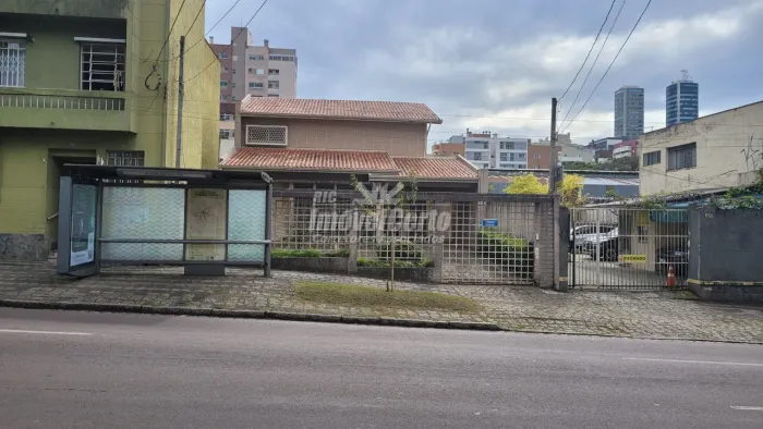 TERRENO à venda com 484m² por R$ 2.400.000,00 no bairro Mercês - CURITIBA / PR
