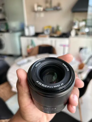 lente viltrox 33mm f1.4 e mount