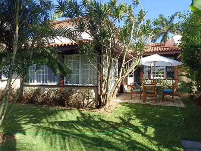 Casa aconchegante temporada em Búzios melhor localidade! 300m da Praia / 4 suítes