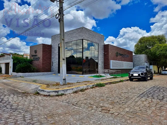 VENDE-SE PRÉDIO COMERCIAL SEMI MOBILIADO - Mossoró