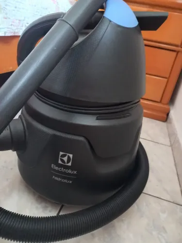 Aspirador de pó e água Eletrolux