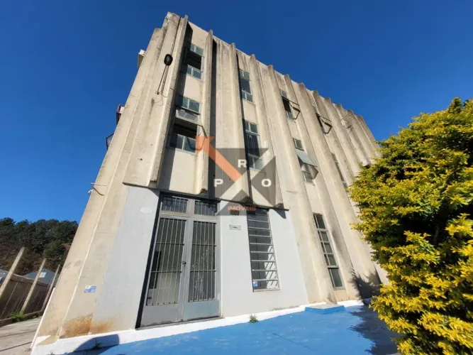 Galpão em Itapevi - 8000 Metros de Terreno - 3720 de Área Construída