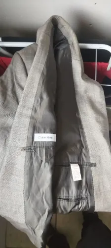 Vendo terno COSTUME N°50 Calvin Klein cinza (vendas somente pelo app da OLX)