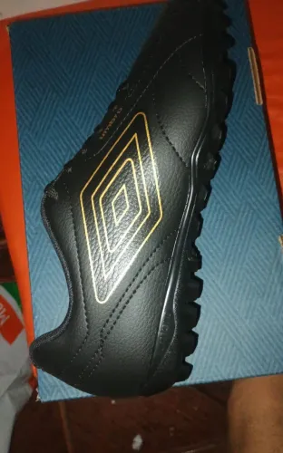 Chuteira da umbro