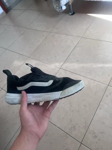 Tênis vans ultrarange preto tamanho 37