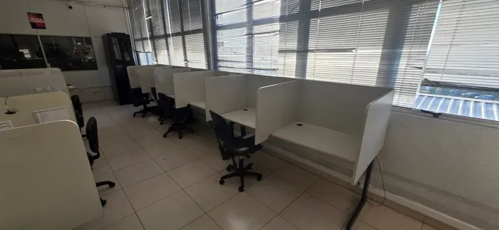 22 baías para Call Center