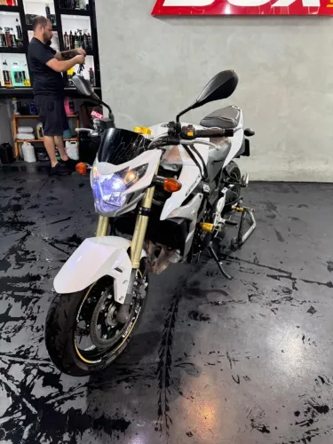 GSR 750 ZA - 2016 - BAIXA QUILOMETRAGEM