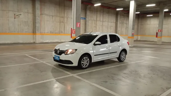 Renault Logan Authentique Hi-flex 1.0 16V 4P 2015