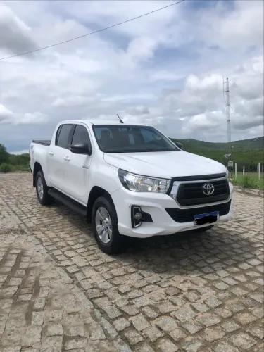 Toyota Hilux CD SR 4X4 2.8 TDI Diesel Aut. 2020