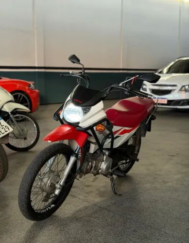 Moto semi nova POP 110