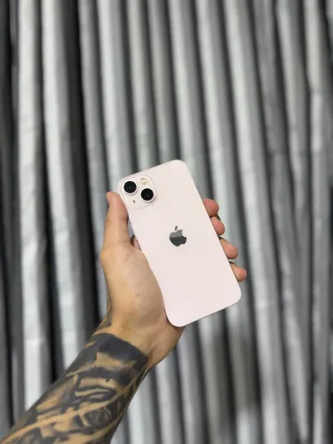 iPhone 13