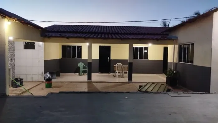 CASA COMERCIAL - ESTACIONAMENTO