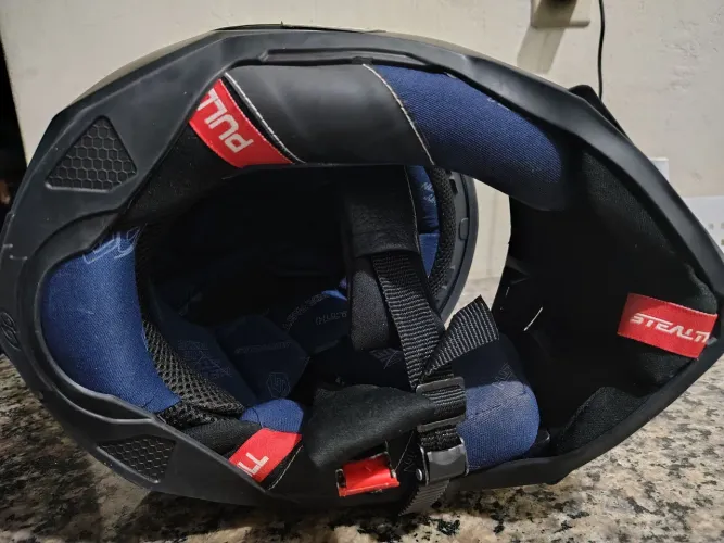 Capacete novo