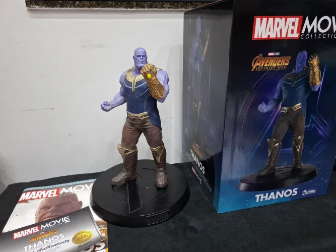 Figura thanos marvel