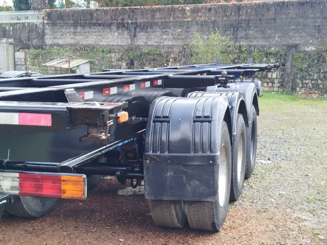 Vendo carreta 