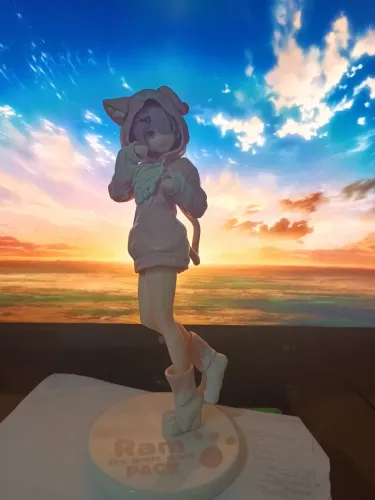Re:zero figure Ram (Puck)