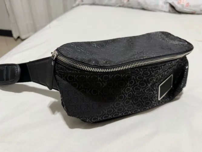 Pochete Calvin Klein Monograma Exclusivo