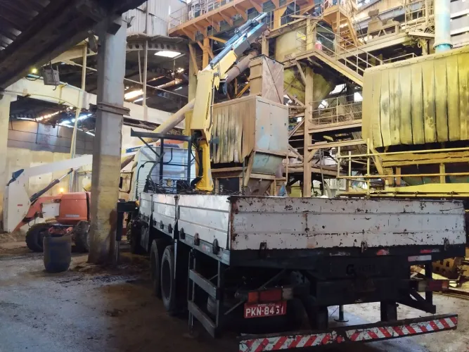 Caminhão Munck 45 ton