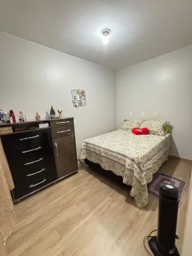 Baixou o Preço!!! Sobrado Com 03 Residências! Ótima Para Investimento!