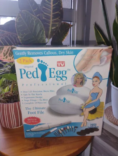 itens pedicure pedegg: lixa removedora de calos + caneta para cuidados com as unhas
