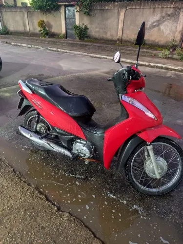 Vendo ou troco por moto maior dou pago a diferença