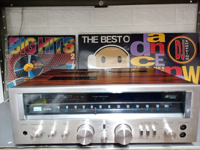 RECEIVER SANSUI MODEL G 4700