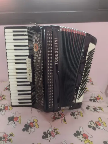 Acordeon Todeschini 