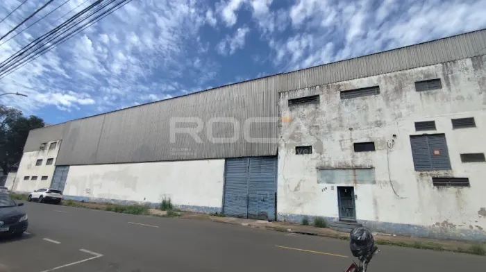 Barracão/Galpão Comercial para Alugar em São Carlos