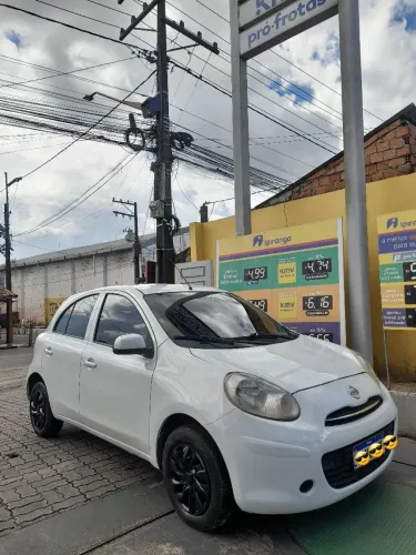 Nissan March S 1.0 16V Flex Fuel 5P 2013