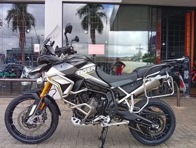 Triumph Tiger 900 Aragon Edition