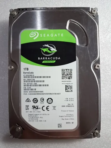 HD SEAGATE BARRACUDA 1 TERA SATA III DESKTOP DVR BACKUP PC GAMER ÓTIMO FUNCIONAMENTO