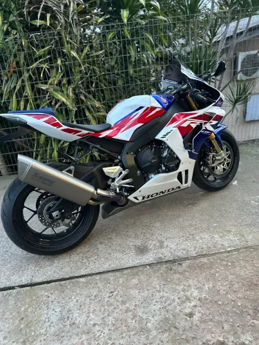 Cbr 1000rrr edição especial 30 anos