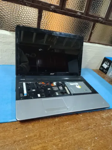 Carcaça Completa Notebook Acer E1 571 E1 531 Com Tela Boa! (Apenas carcaça)(Sem Placa)