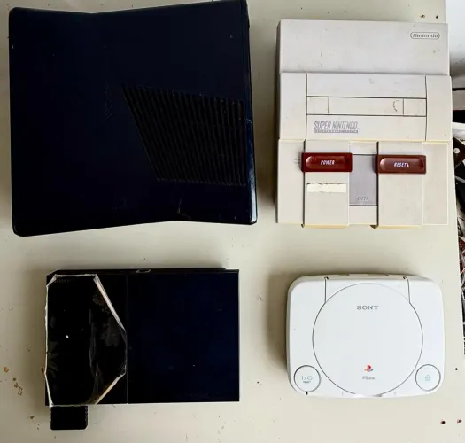 Lote de consoles ps1, super Nintendo, ps2, Xbox 360