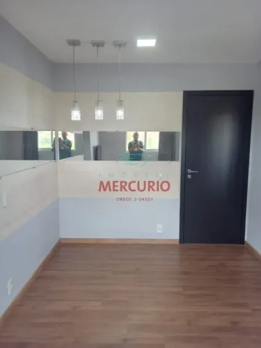Apartamento com 2 dormitórios completo em armários, eletrodomésticos e ar