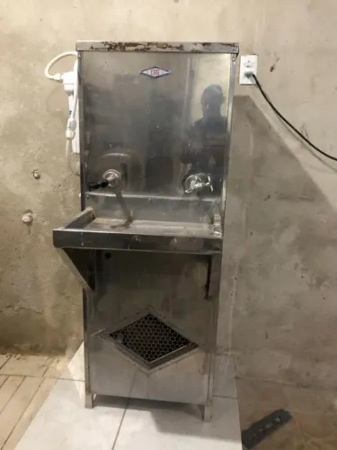 Gela água inox de dois bicos industrial 