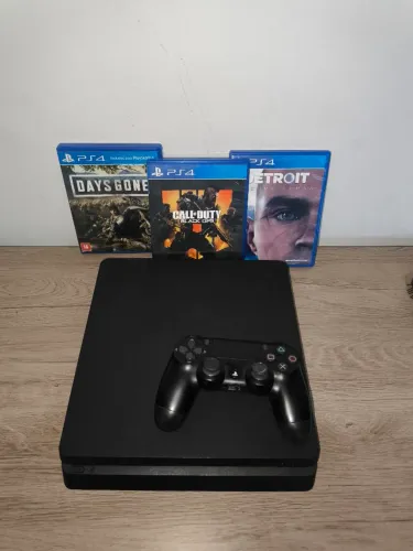 PS4 SLIM 1TB Com 1 controle e 3 jogos